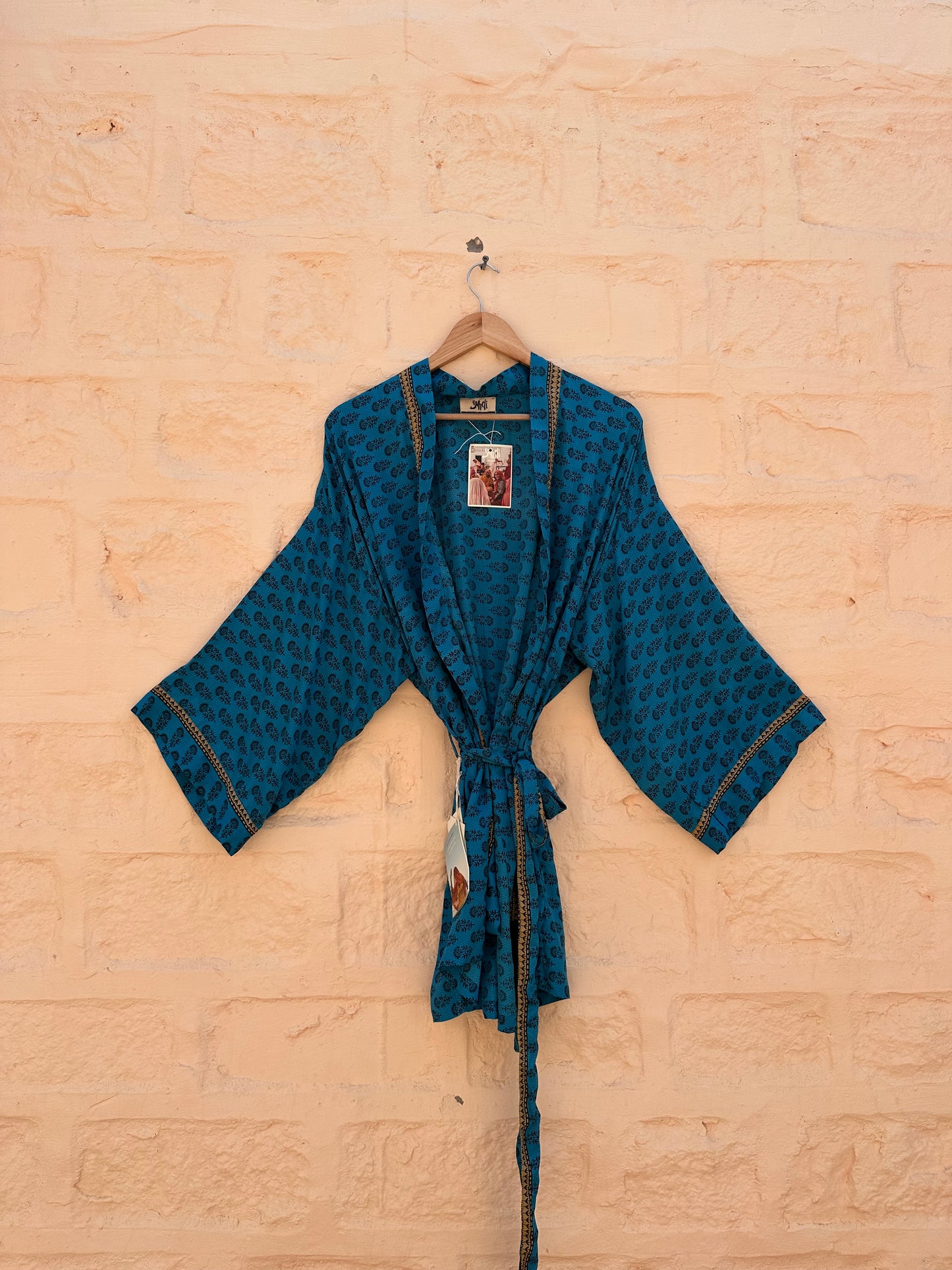 Sari Robe Short